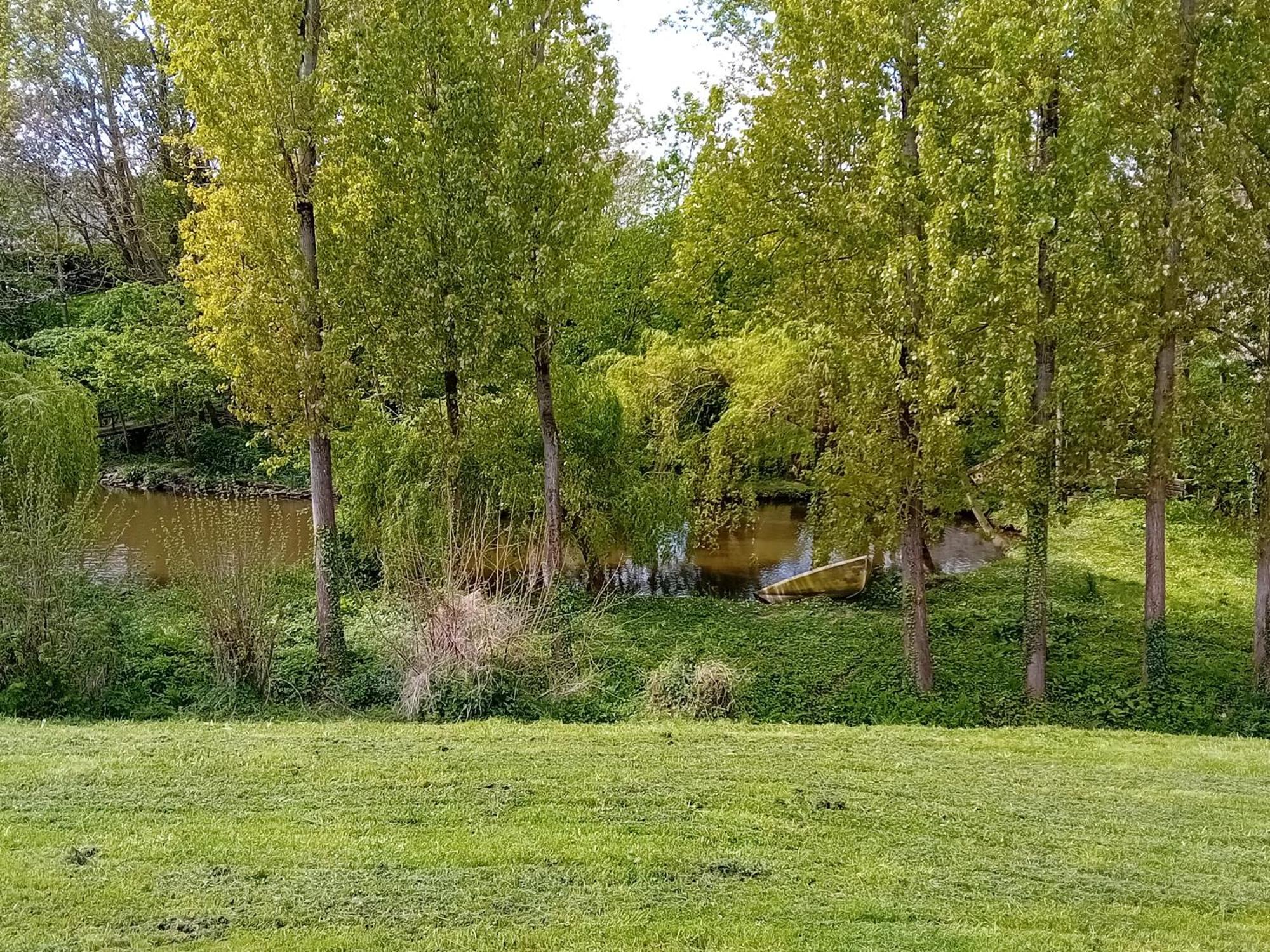 Maison Au Coeur De La Nature Cerisy-la-Foret Exterior foto